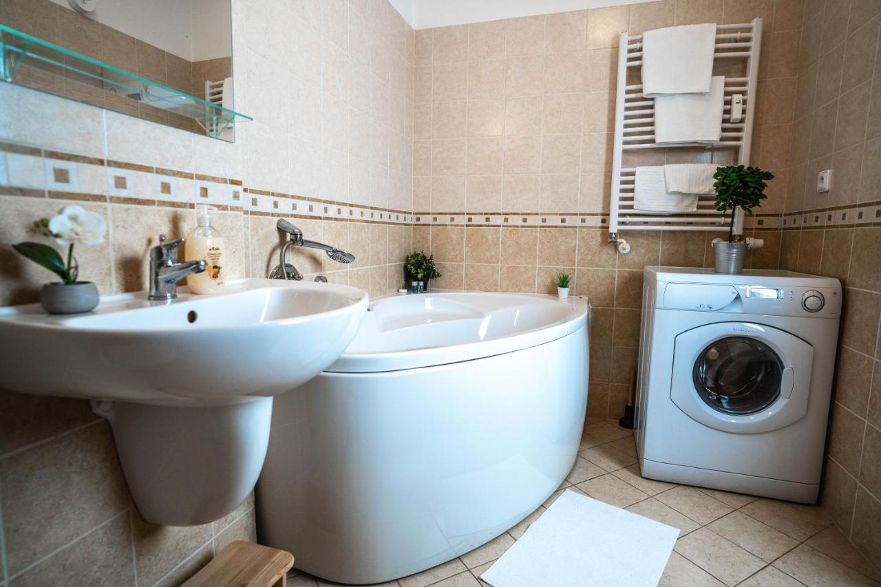 Apartman Svaty Petr ชปินด์เลอรูฟ มลิน ภายนอก รูปภาพ