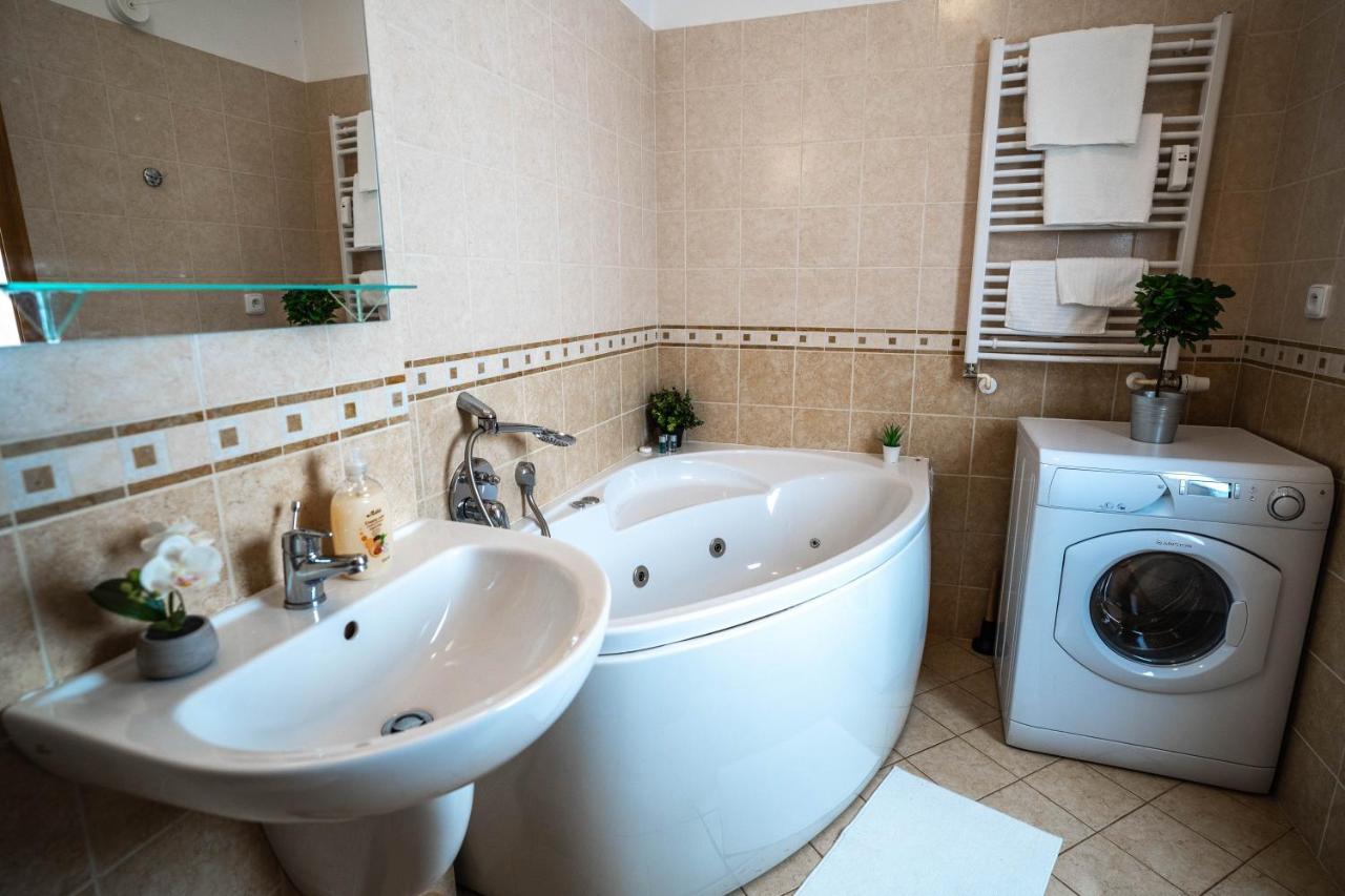 Apartman Svaty Petr ชปินด์เลอรูฟ มลิน ภายนอก รูปภาพ